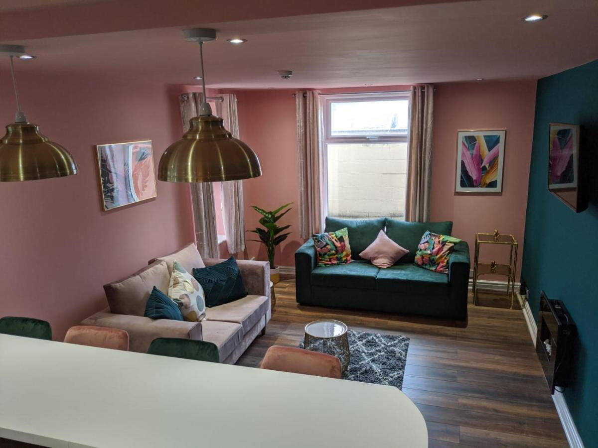 Charles Alexander Short Stay - Highcliffe Apartments Кливлис Экстерьер фото