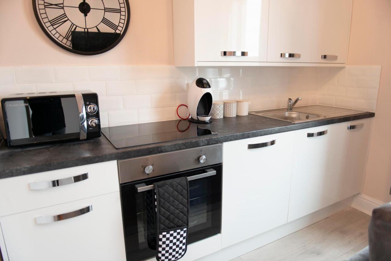 Charles Alexander Short Stay - Highcliffe Apartments Кливлис Экстерьер фото