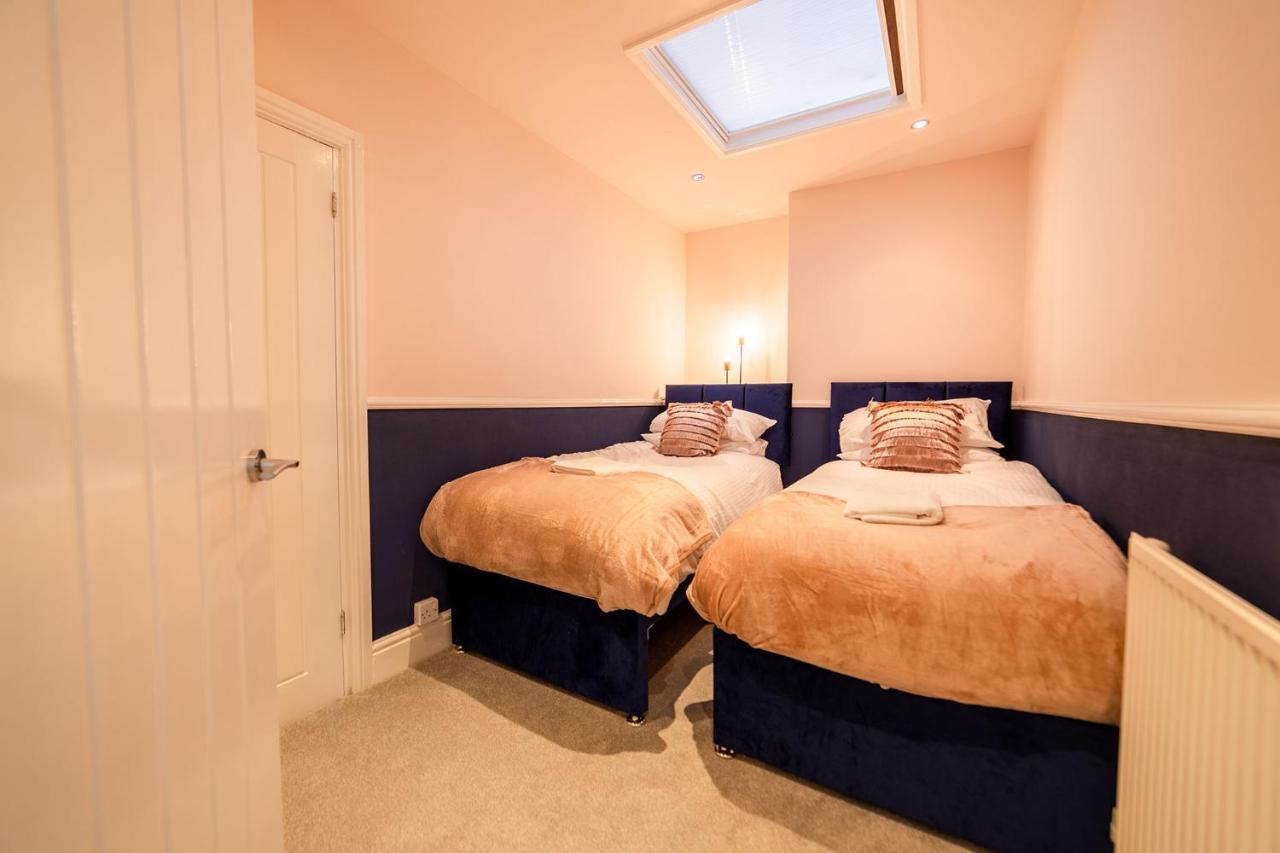 Charles Alexander Short Stay - Highcliffe Apartments Кливлис Экстерьер фото