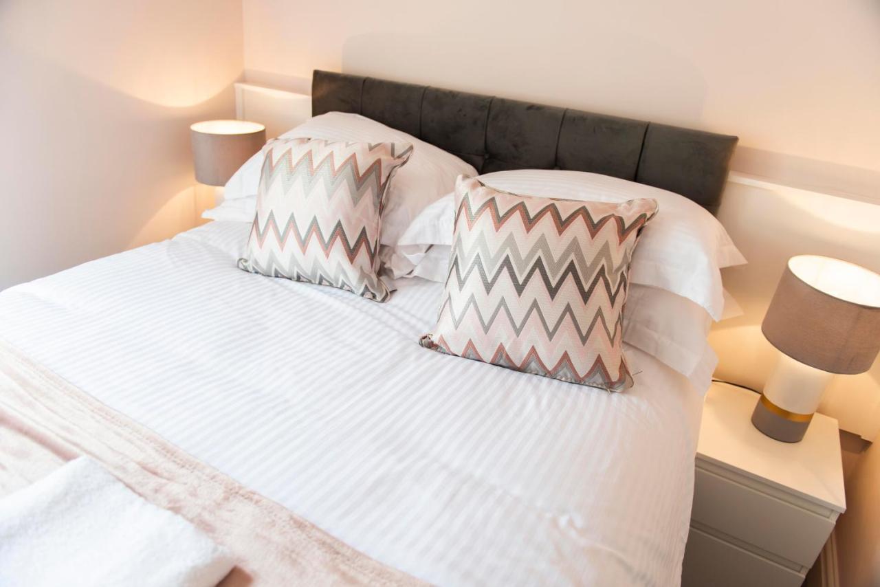 Charles Alexander Short Stay - Highcliffe Apartments Кливлис Экстерьер фото