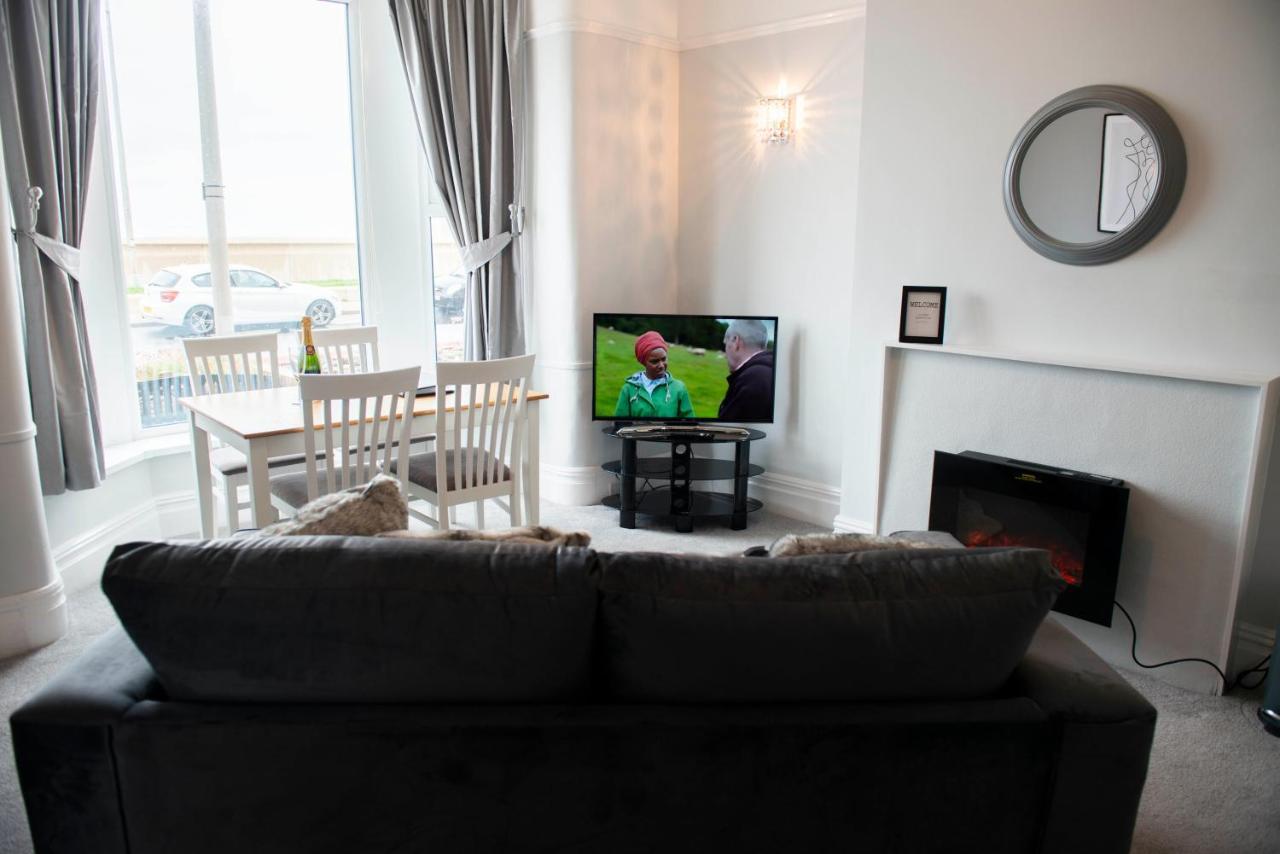 Charles Alexander Short Stay - Highcliffe Apartments Кливлис Экстерьер фото