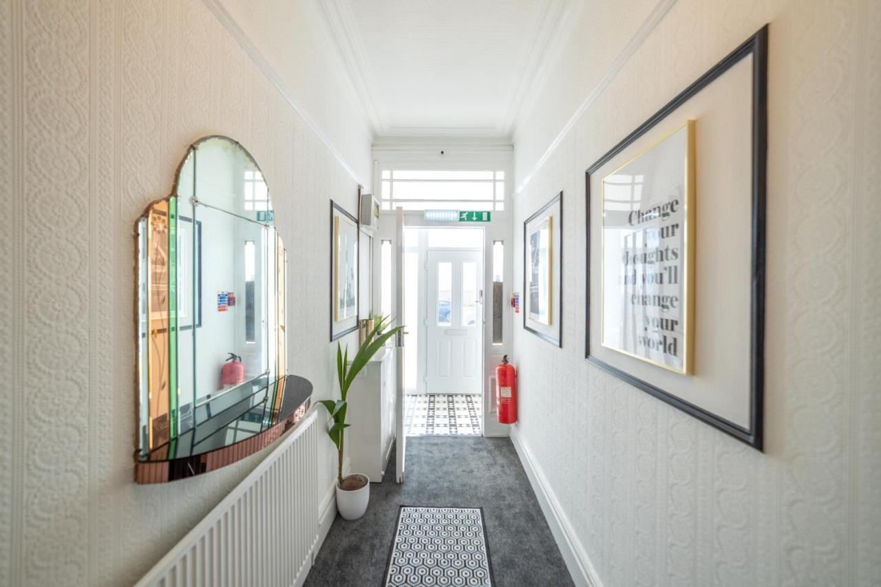 Charles Alexander Short Stay - Highcliffe Apartments Кливлис Экстерьер фото